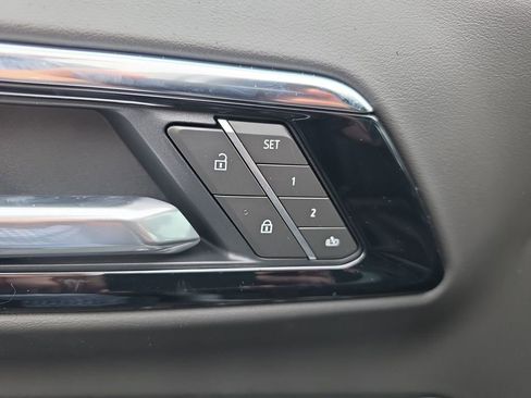 New 2026 Chevrolet Suburban LT w/ Comfort Package image 27