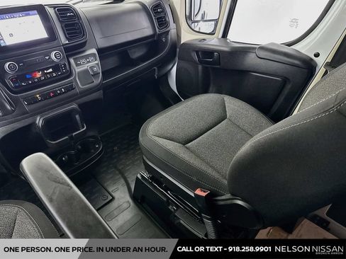Used 2022 RAM ProMaster 2500 w/ Driver Convenience Group FWD image 21