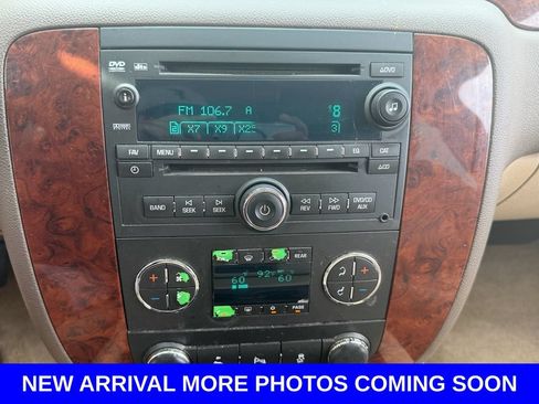 Used 2013 Chevrolet Suburban LT w/ All-Star Edition RWD image 24