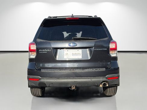 Used 2018 Subaru Forester 2.5i Touring w/ Popular Package #3B AWD/4WD image 4