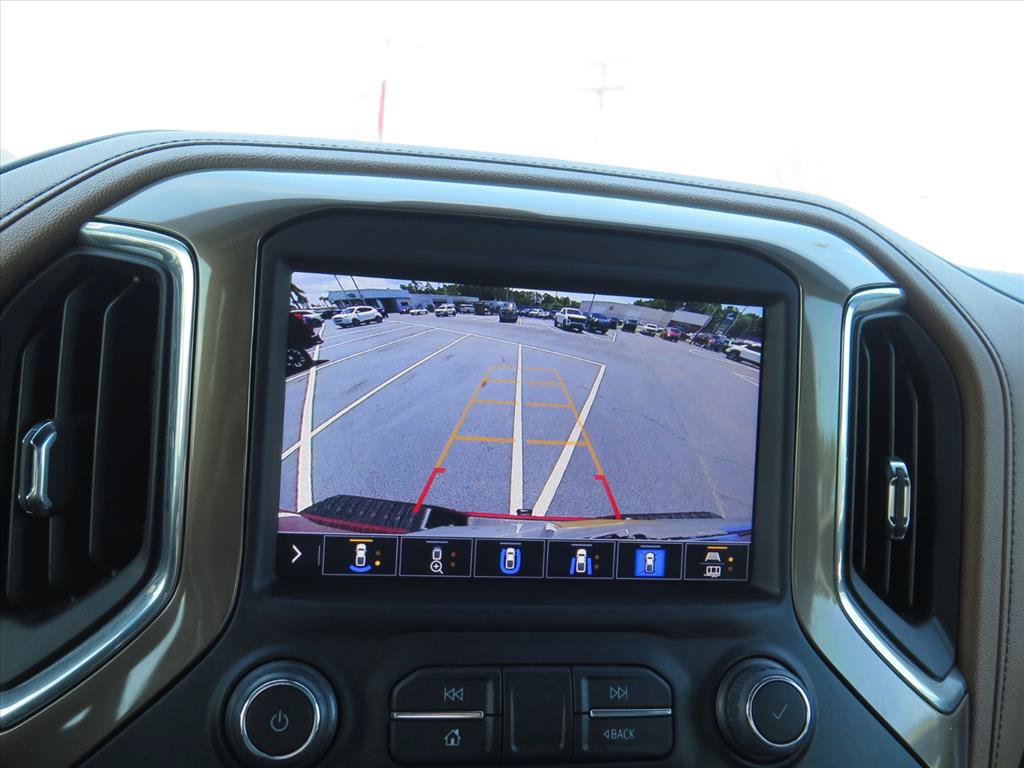 Used 2023 Chevrolet Silverado 2500 High Country w/ Technology Package AWD/4WD image 13