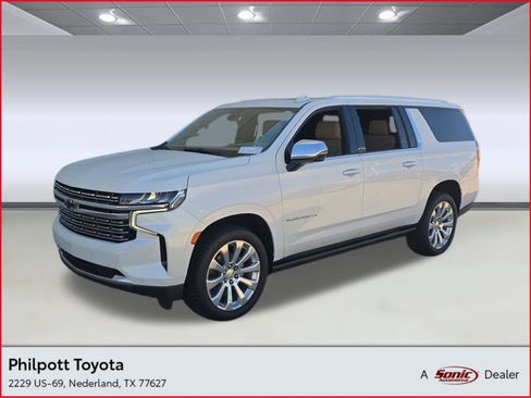 Used 2021 Chevrolet Suburban Premier w/ Premium Package image 1