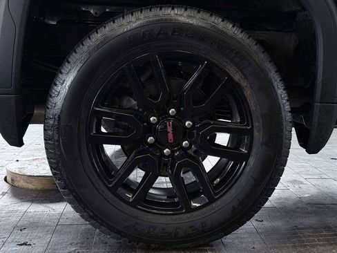 Used 2025 GMC Sierra 1500 Elevation image 46