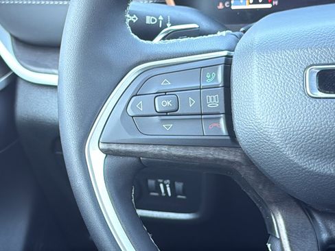 New 2026 Jeep Grand Cherokee Altitude AWD/4WD image 20