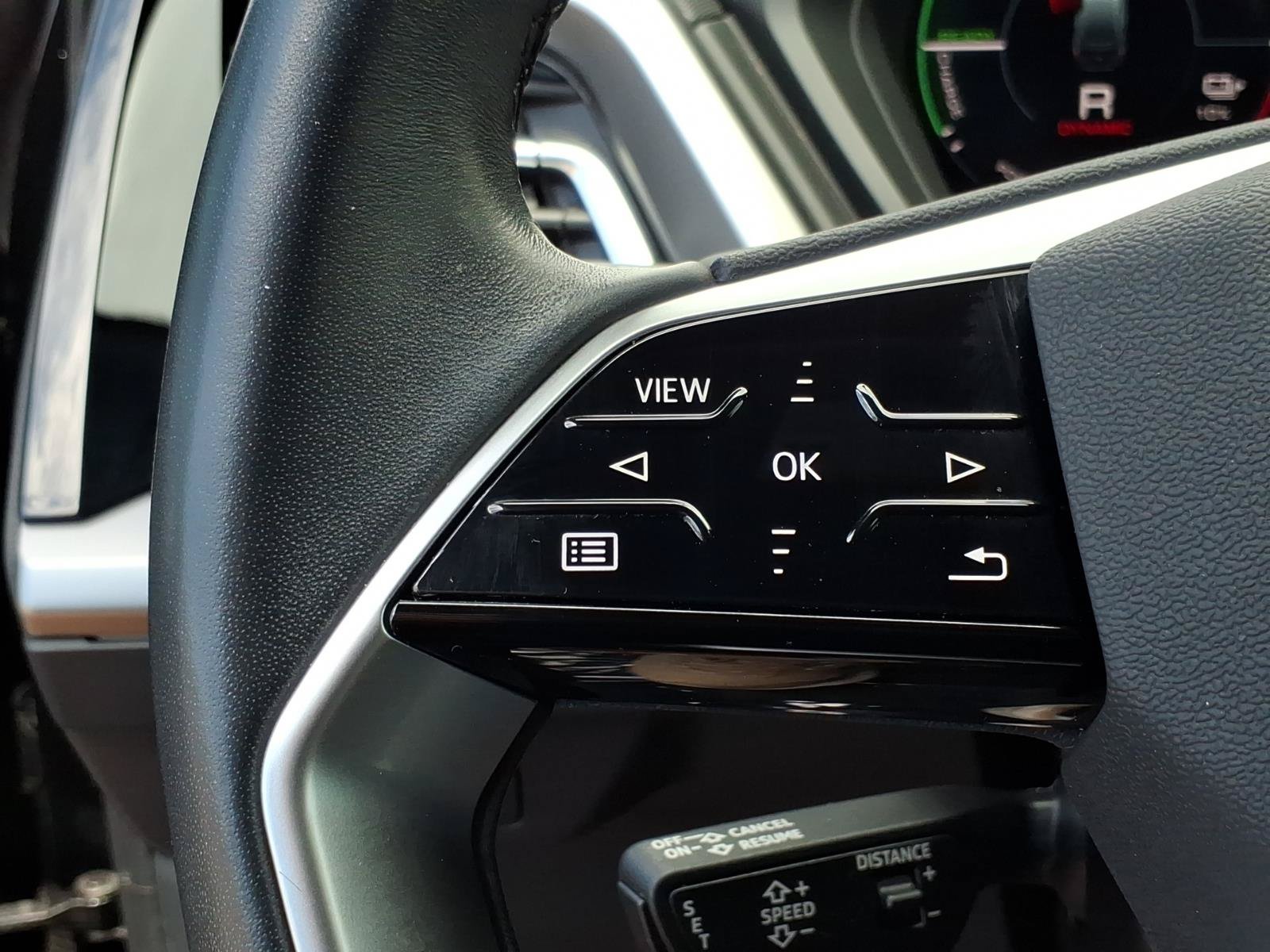 Used 2023 Audi Q4 e-tron Premium Plus w/ Premium Plus AWD/4WD image 32