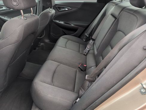 Used 2024 Chevrolet Malibu LT FWD image 33