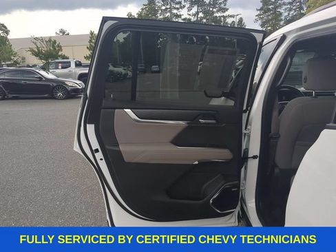 Used 2025 GMC Acadia Elevation FWD image 36
