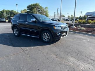 Used 2015 Jeep Grand Cherokee Limited w/ Trailer Tow Group IV AWD/4WD video 1