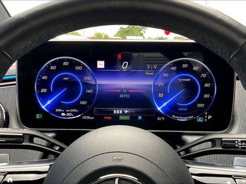 Used 2023 Mercedes-Benz EQE 500 4MATIC Sedan image 13