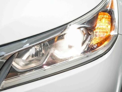 Used 2017 Honda Accord LX image 7