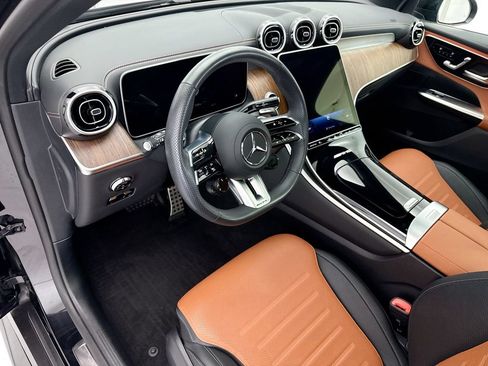 Certified 2026 Mercedes-Benz GLC 43 AMG 4MATIC image 9
