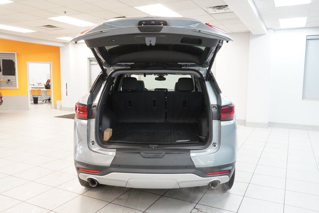 Used 2024 Chevrolet Blazer LT w/ LPO, Floor Liner Package AWD/4WD image 10