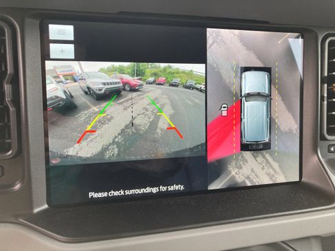 Used 2023 Ford Bronco Badlands w/ Sasquatch Package image 19