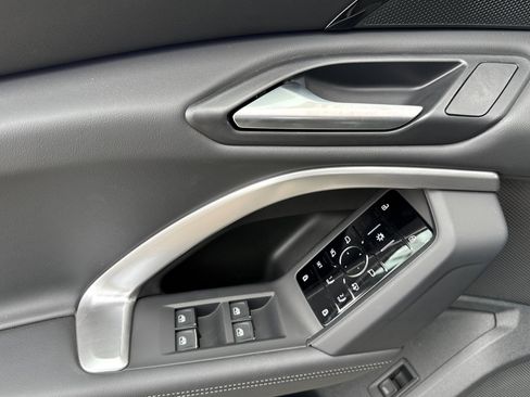 New 2025 Audi Q5 Premium image 8