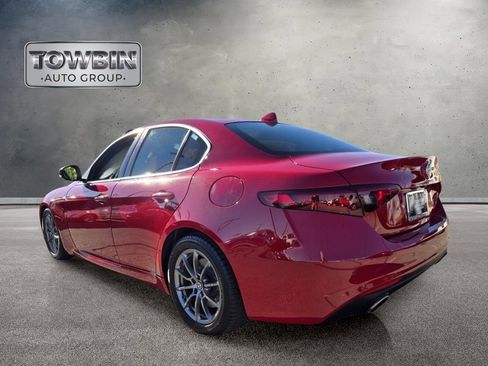 Used 2019 Alfa Romeo Giulia RWD image 6