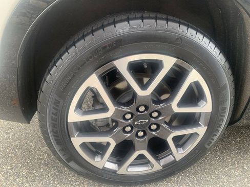 Certified 2023 Chevrolet Blazer RS w/ Driver Confidence II Package image 10