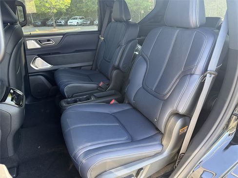 New 2026 INFINITI QX80 4WD w/ Sport Exterior Package image 16