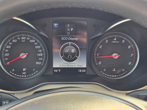 Used 2019 Mercedes-Benz GLC 300 4MATIC image 25