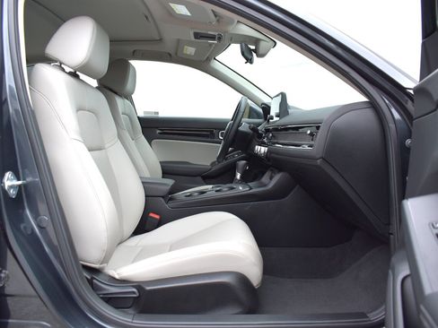 Used 2024 Honda Civic EX-L image 29