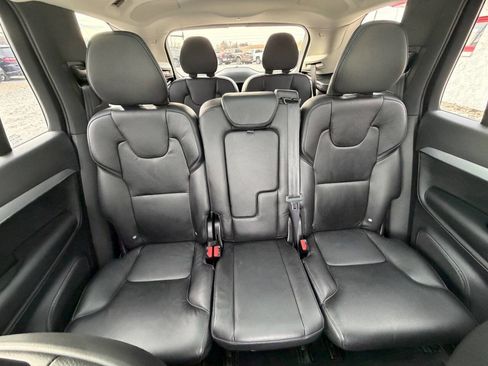 Used 2018 Volvo XC90 T5 Momentum w/ Convenience Package image 27