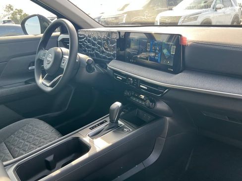 New 2026 Nissan Kicks SV w/ Interior Electronics Package FWD image 11