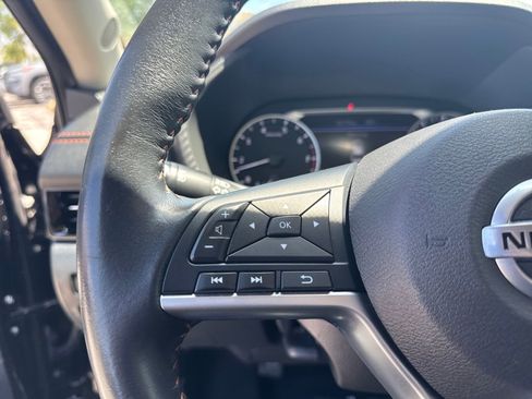 Certified 2022 Nissan Sentra SR FWD image 15