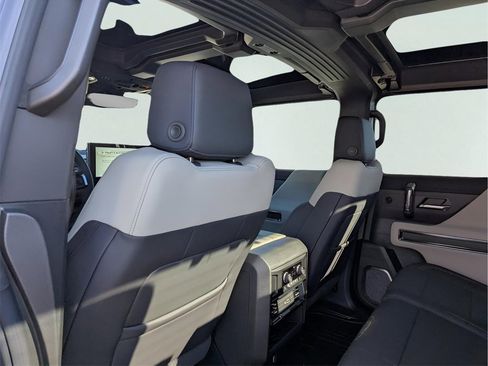 New 2026 GMC Hummer EV 4x4 Crew Cab image 14