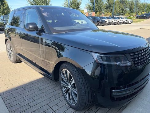 Certified 2023 Land Rover Range Rover SE AWD/4WD image 3