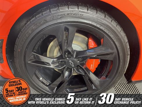Certified 2021 Chevrolet Camaro LT w/ RS Package image 15