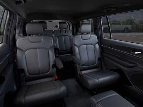 New 2025 Jeep Grand Cherokee L Limited AWD/4WD image 15