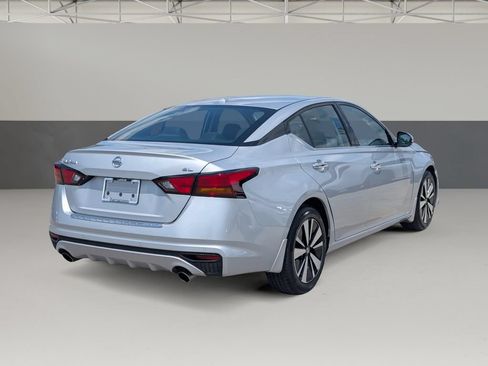 Used 2021 Nissan Altima 2.5 SL FWD image 11