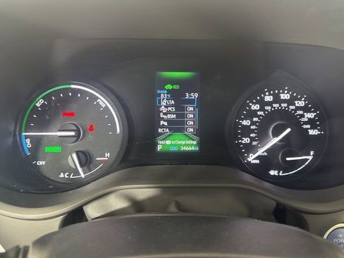 Used 2024 Toyota Sienna XSE AWD/4WD image 18