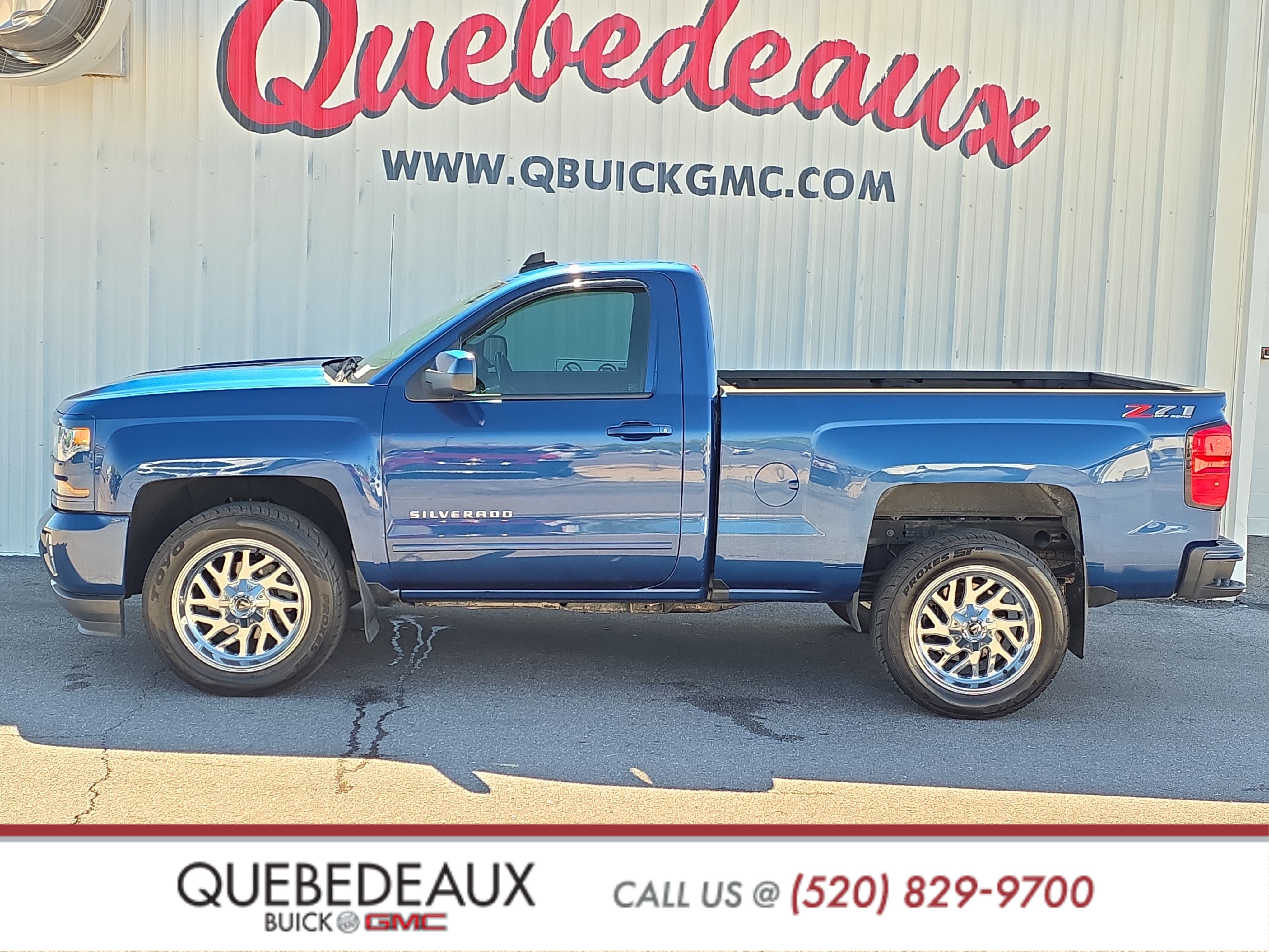 Used 2018 Chevrolet Silverado 1500 LT w/ LT Convenience Package AWD/4WD image 5
