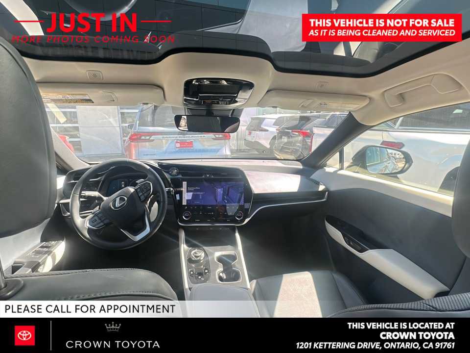 Used 2024 Lexus RZ 300e Premium w/ Accessory Package (2T) FWD image 7