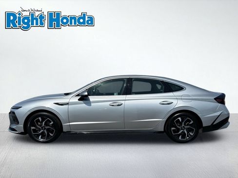 Used 2025 Hyundai Sonata SEL FWD image 3