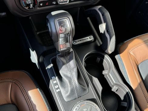 New 2024 Ford Bronco Outer Banks w/ Sasquatch Package image 30