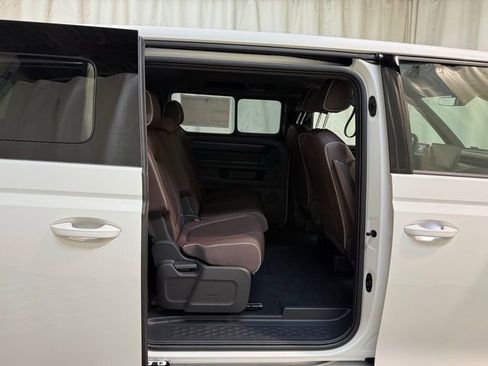 New 2025 Volkswagen ID. Buzz Pro S image 30