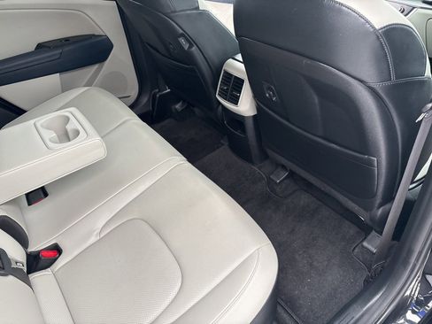 Used 2023 Kia Sportage EX image 32