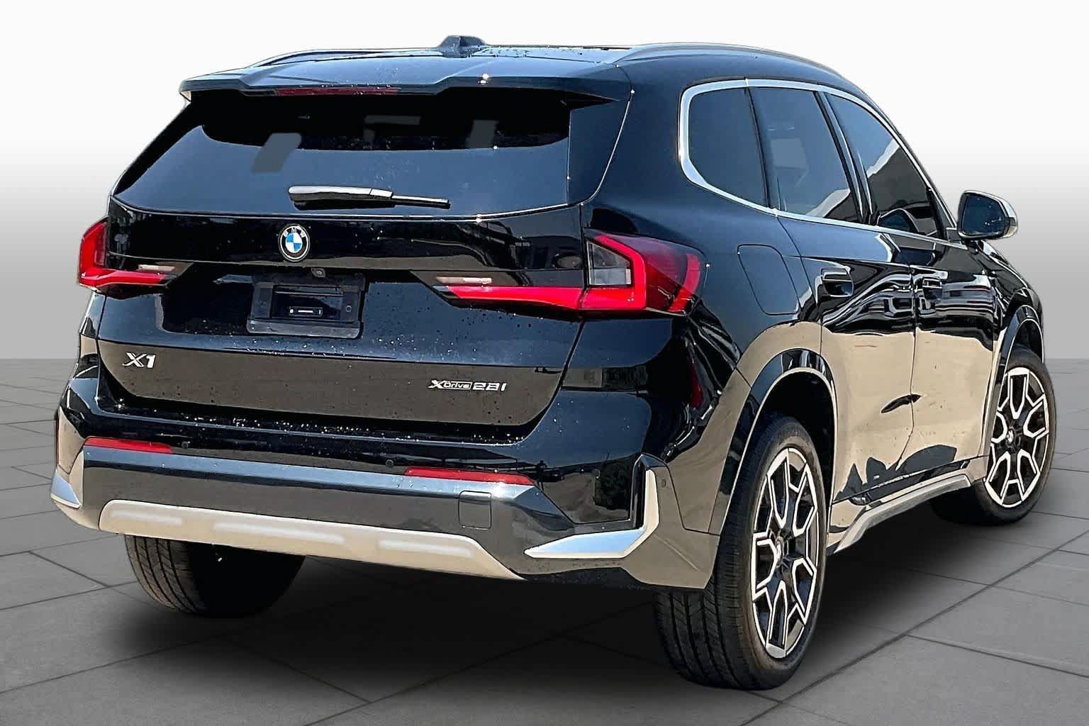 Used 2024 BMW X1 xDrive28i w/ Technology Package AWD/4WD image 13