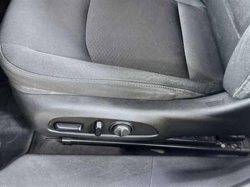 Used 2020 Chevrolet Malibu LT FWD image 21