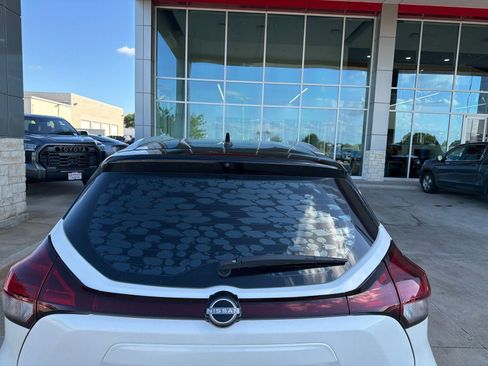Used 2022 Nissan Kicks SV FWD image 13