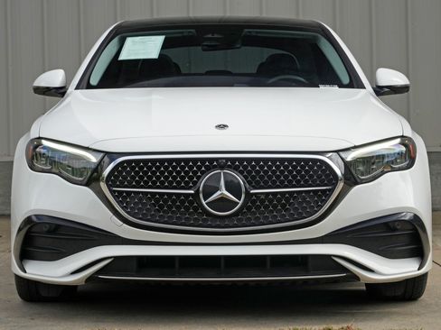 Used 2025 Mercedes-Benz E 350 Sedan w/ Winter Package image 7