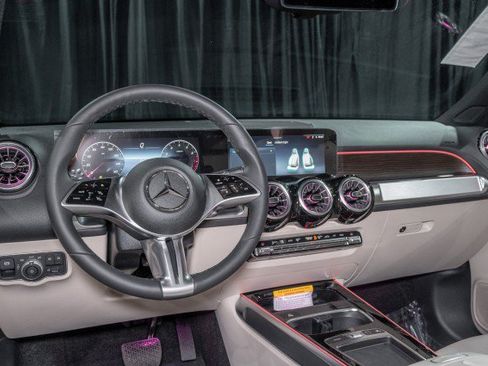 Certified 2026 Mercedes-Benz GLB 250 image 18
