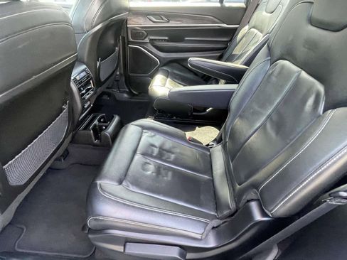 Used 2022 Jeep Grand Cherokee L Limited w/ Trailer Tow Group (B) image 13