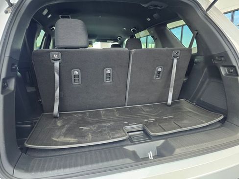 Certified 2025 Honda Pilot Sport image 15