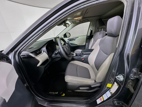Used 2019 Toyota RAV4 XLE w/ All Weather Liner Package image 13