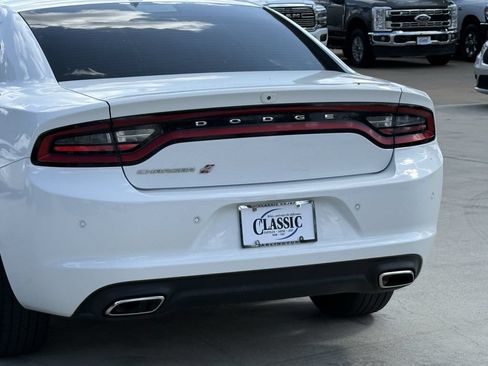 Used 2021 Dodge Charger SXT AWD/4WD image 6