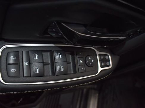 Used 2023 RAM 2500 Limited image 13