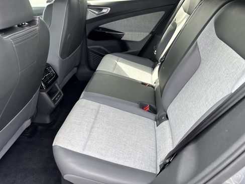 Certified 2023 Volkswagen ID.4 Pro RWD image 11
