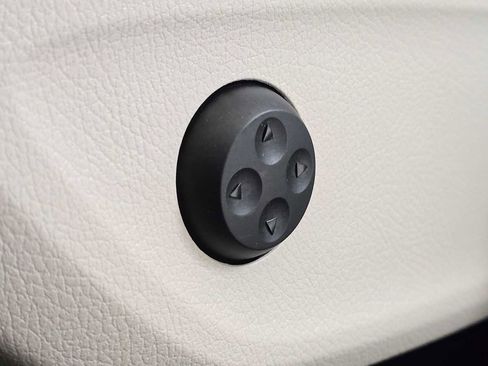 Used 2026 Mercedes-Benz GLE 350 4MATIC image 26